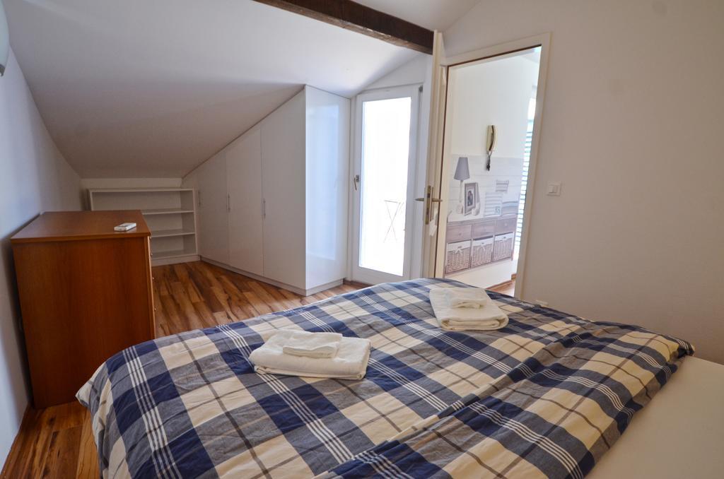 Lighthouse Montalbano Apartment *