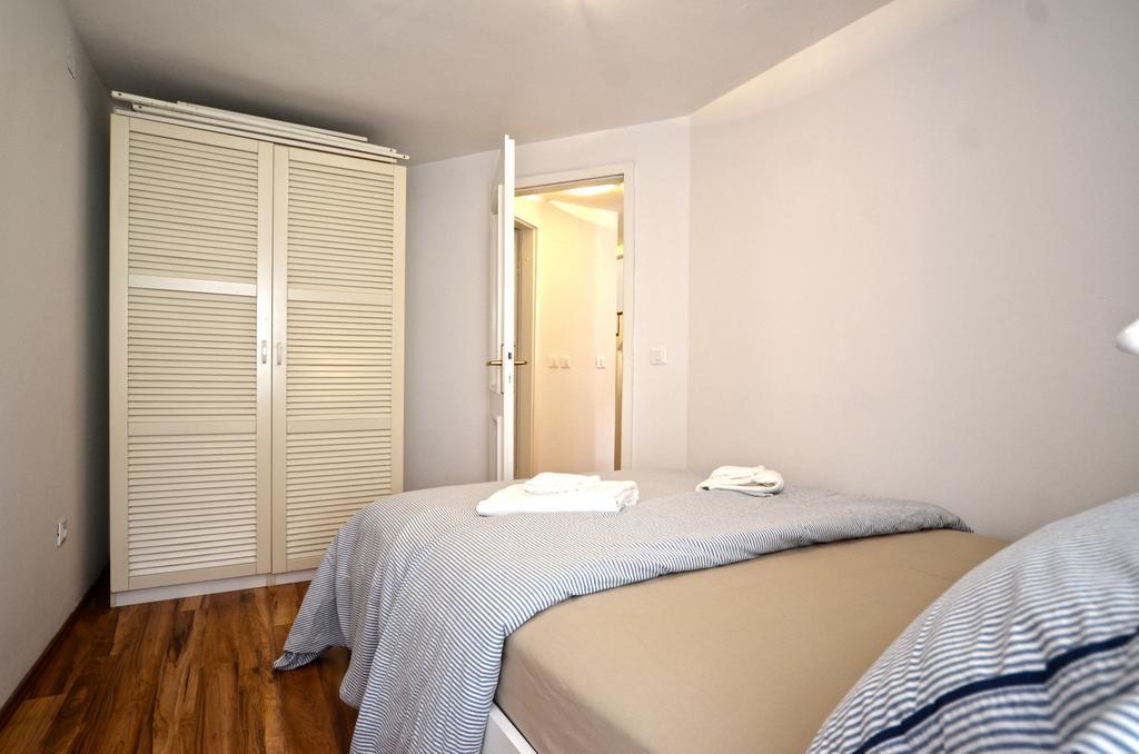 Lighthouse Montalbano Apartment